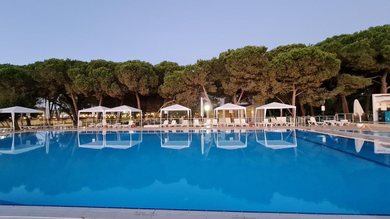 Sporkoey Hotel & Beach Club Darıca Eksteriør billede