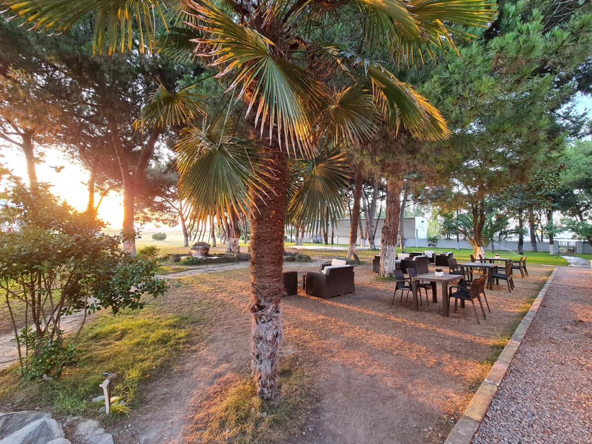 Sporkoey Hotel & Beach Club Darıca Eksteriør billede